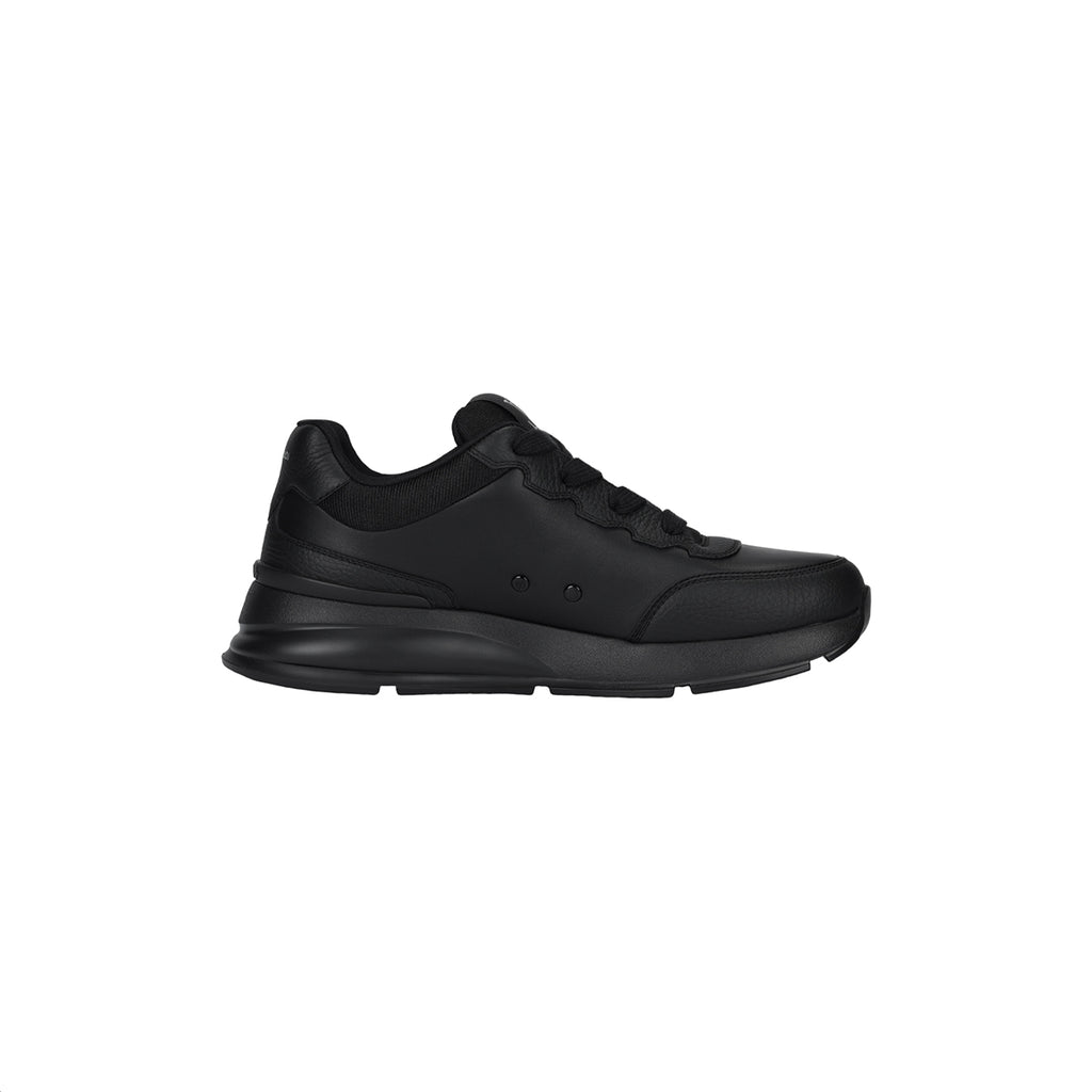 Louis Vuitton LV Runner FW25 Triple Black Tonal All-Black Smooth Leather Tonal LV Logo Athletic Low-Top Sneakers – All Black