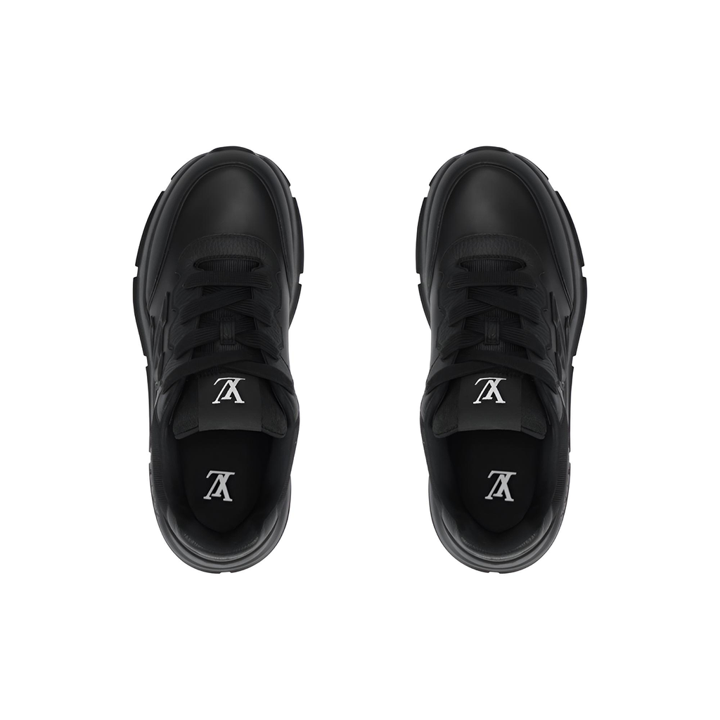 Louis Vuitton LV Runner FW25 Triple Black Tonal All-Black Smooth Leather Tonal LV Logo Athletic Low-Top Sneakers – All Black