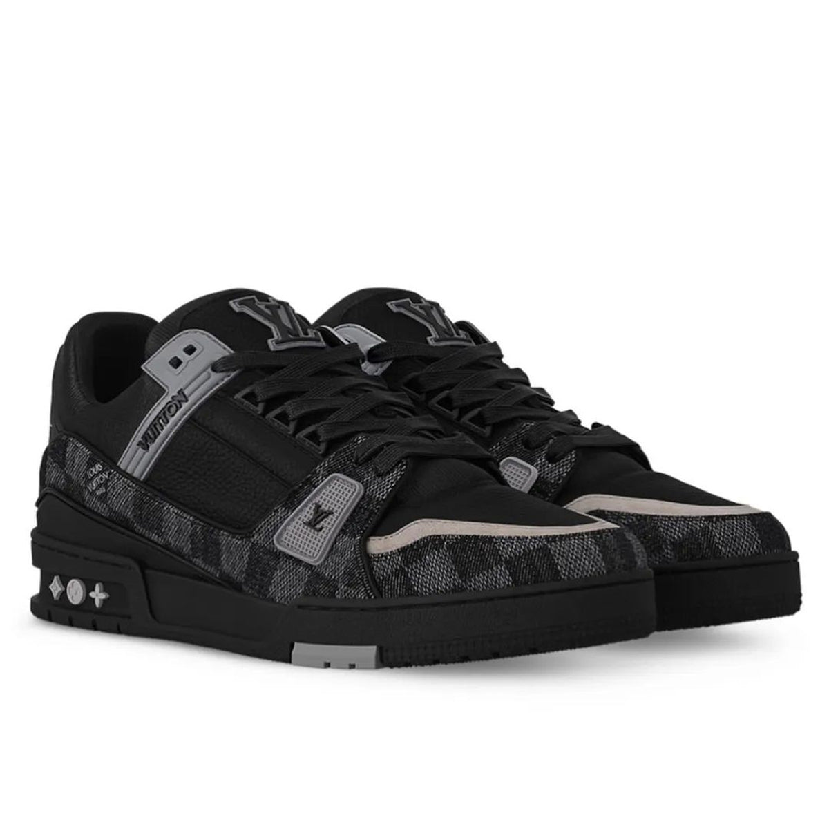 Louis Vuitton Trainer Breathable Low-Top Sneakers – Black