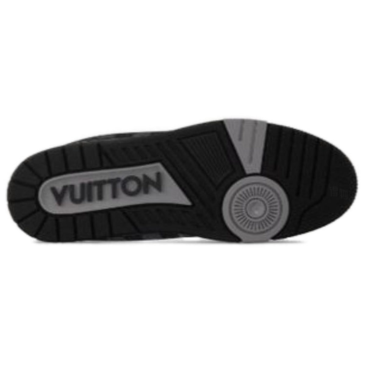 Louis Vuitton Trainer Breathable Low-Top Sneakers – Black