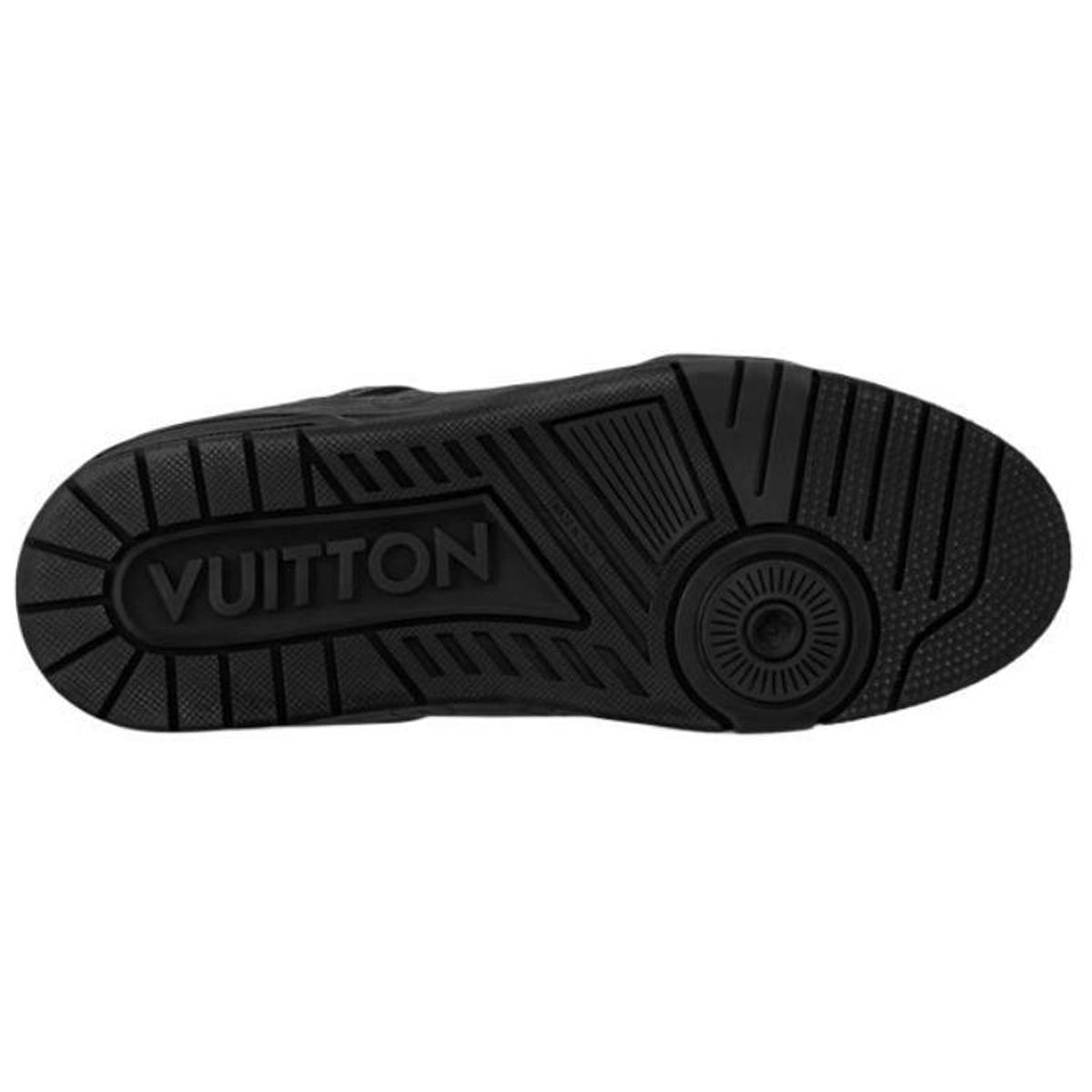 Louis Vuitton Trainer Maxi 2025 Spring/Summer Oversized Grained Calf Leather Low-Top Sneakers – Triple Black